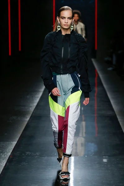 Look 36